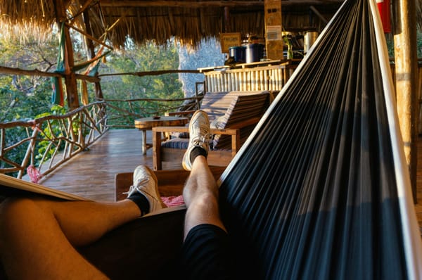 Hostels 101: Safe Booking & Travel Guide